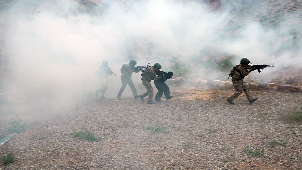 Azerbaijani Defense Ministry presents review of events of last week (VIDEO)