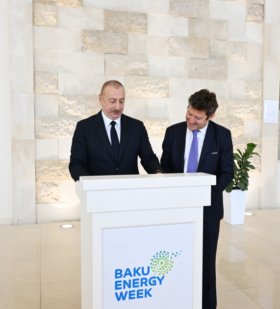 President Ilham Aliyev addresses opening of 29th Caspian Oil & Gas and 12th Caspian Power exhibitions as part of Baku Energy Week (PHOTO/VIDEO)