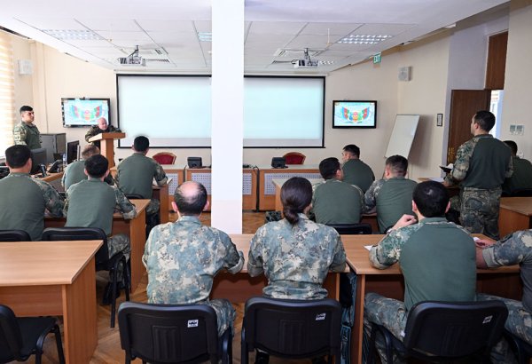 NATO experts hold training course Azerbaijan's in Military Police Department (PHOTO)