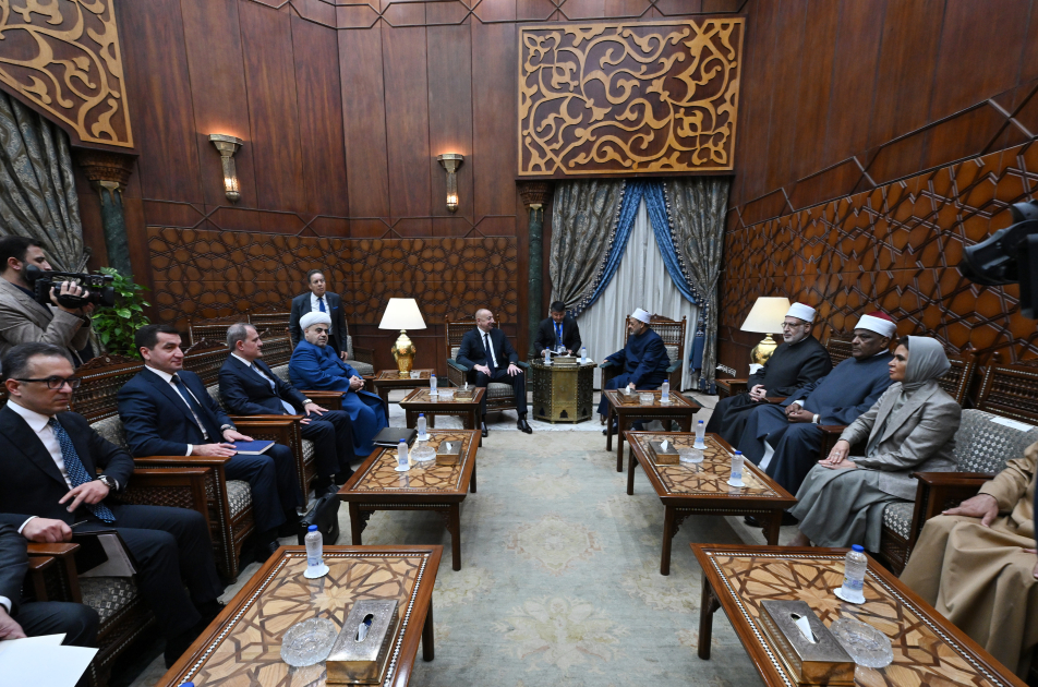 President Ilham Aliyev meets Grand Sheikh of Al-Azhar (PHOTO/VIDEO)