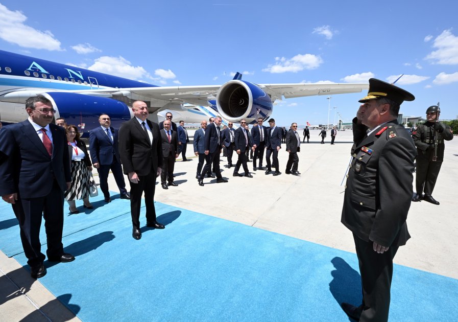 President Ilham Aliyev arrives on working visit to Türkiye (PHOTO/VIDEO)
