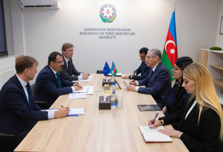 Azerbaijani minister discusses COP29 preparations with EU ambassador