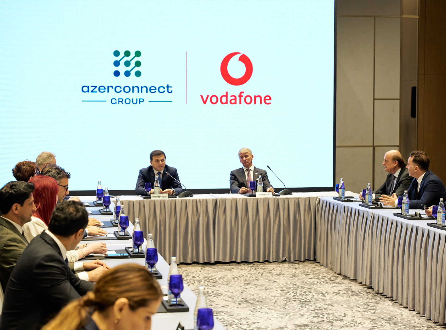 Azerconnect Group and Vodafone Group enter partnership agreement (PHOTO)