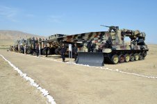 Chief of General Staff of Azerbaijan Army watches tactical-special exercise of engineering units (PHOTO)