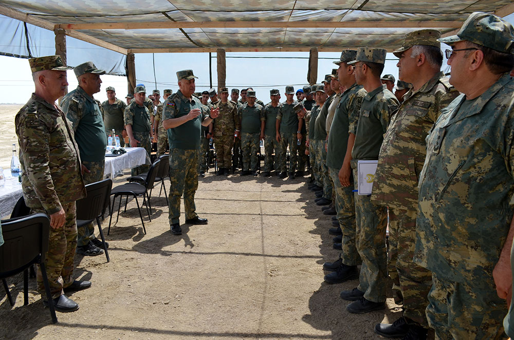 Chief of General Staff of Azerbaijan Army watches tactical-special exercise of engineering units (PHOTO)