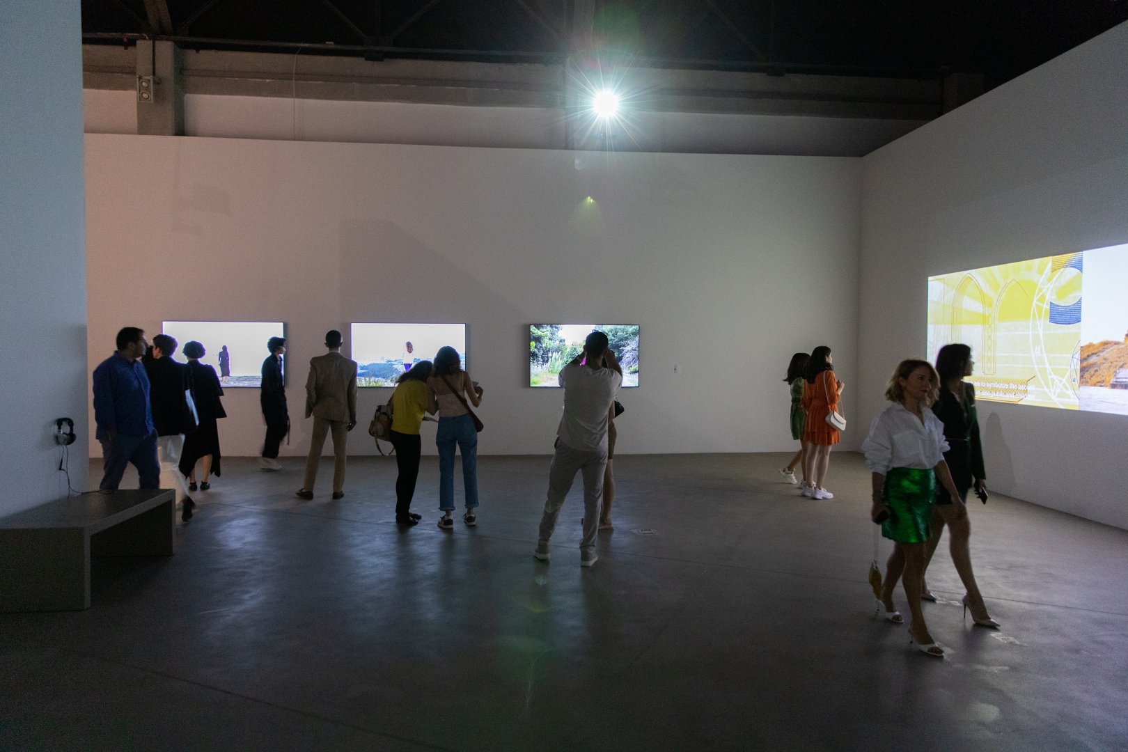 YARAT Contemporary Art Space presents solo exhibition “Voices of Silence” by Aidan Salakhova, group exhibition “Unobservable dreams” (PHOTO)