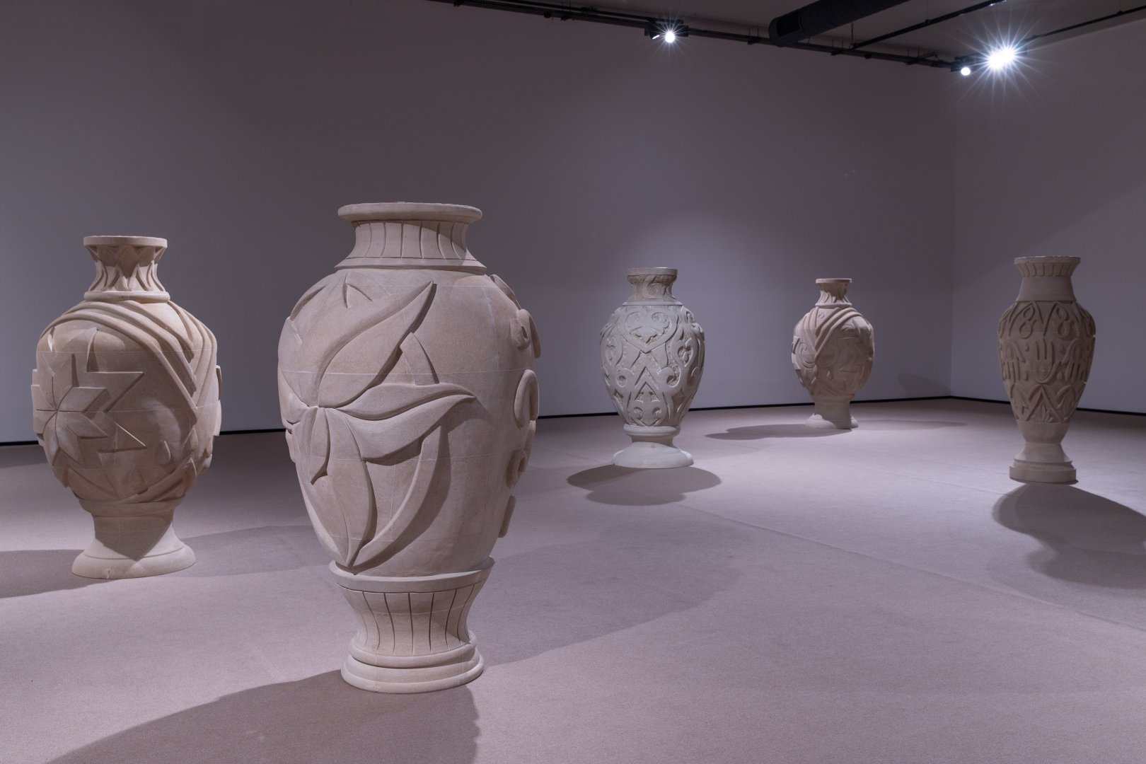 YARAT Contemporary Art Space presents solo exhibition “Voices of Silence” by Aidan Salakhova, group exhibition “Unobservable dreams” (PHOTO)