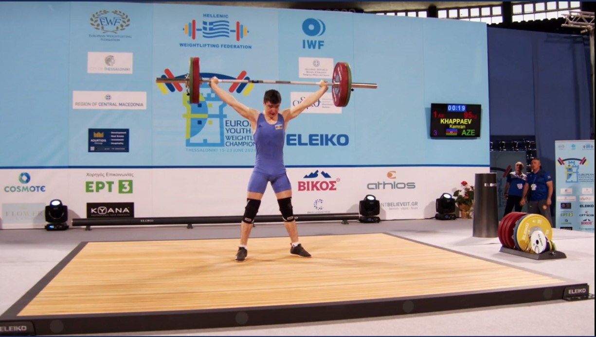 Azerbaijani weightlifter wins European Championship (PHOTO)