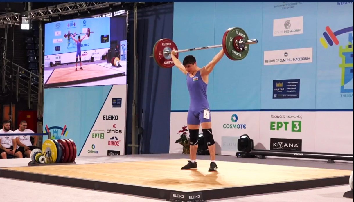Azerbaijani weightlifter wins European Championship (PHOTO)