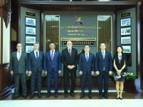 Hungarian officials visit Azerbaijani parliament (PHOTO)
