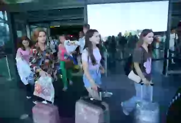 Azerbaijan receives another group of rehabilitation-seeking Ukrainian children (PHOTO)