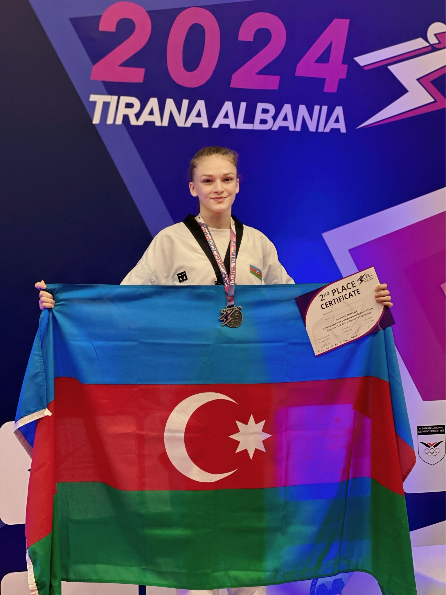 Azerbaijani taekwondo player wins silver medal at European interclub championship (PHOTO)
