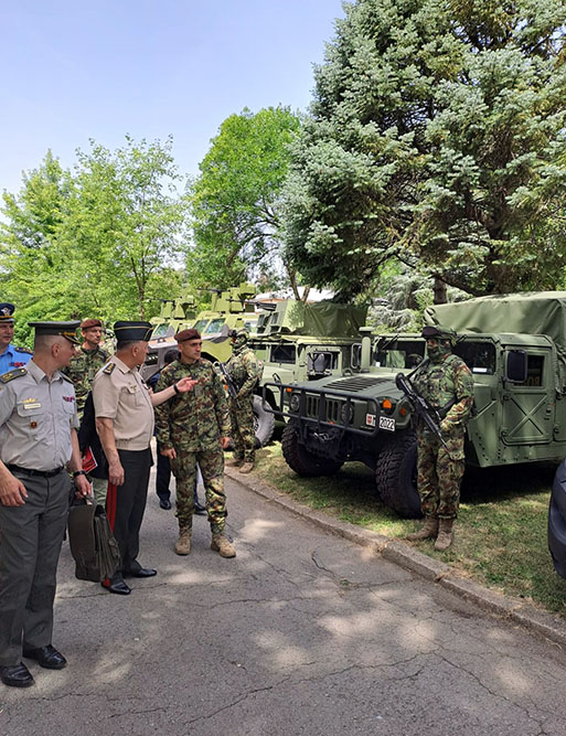 Azerbaijani deputy defense minister visits combat systems factory in Serbia (PHOTO)