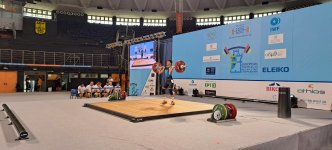 Azerbaijani weightlifter wins European Championship (PHOTO)