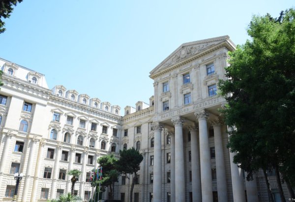 Consular department of Azerbaijani embassy in Iran resumes its operations