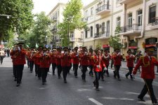 Azerbaijan's Baku holds processions with military band (PHOTO/VIDEO)