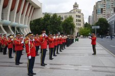 Azerbaijan's Baku holds processions with military band (PHOTO/VIDEO)