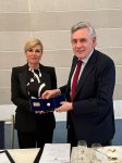 Nizami Ganjavi Int’l Center meets with Former PM of UK (PHOTO)