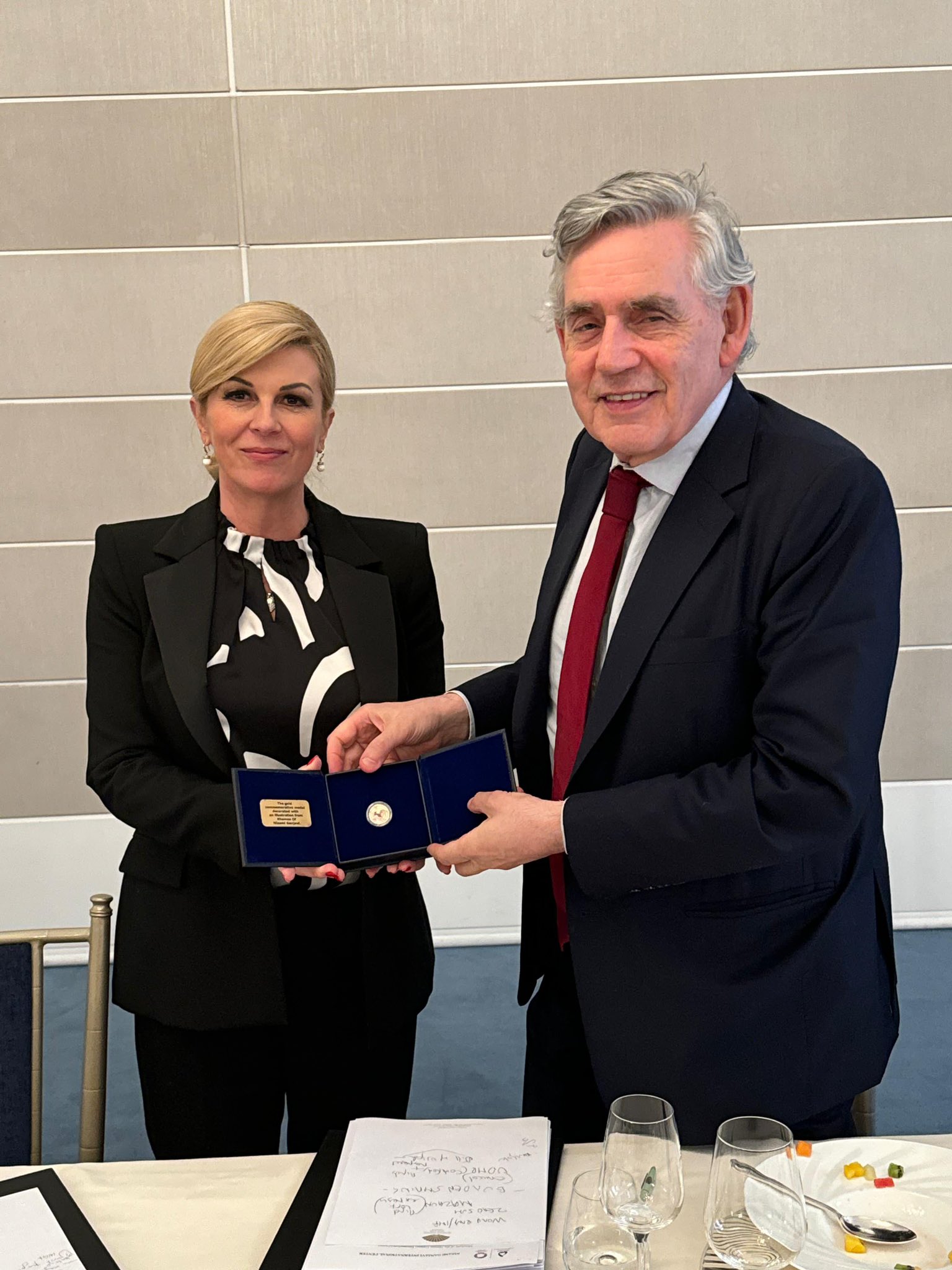Nizami Ganjavi Int’l Center meets with Former PM of UK (PHOTO)