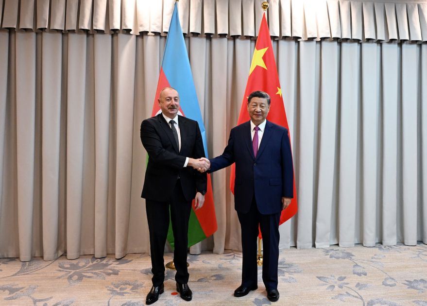 President Ilham Aliyev holds meeting with President Xi Jinping in Astana (PHOTO)