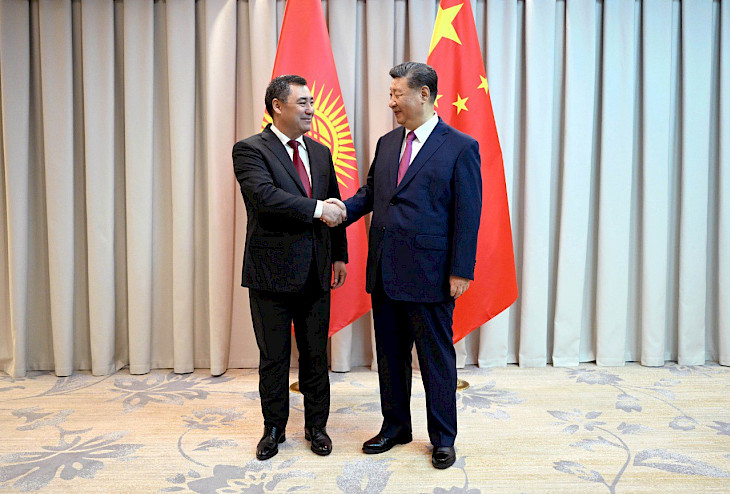 Kyrgyzstan, China shake hands on cooperation agreements