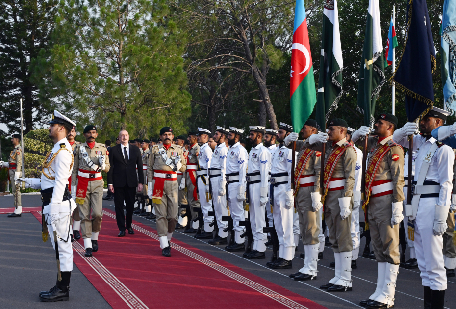 Islamabad holds official welcome ceremony for President Ilham Aliyev (PHOTO/VIDEO)