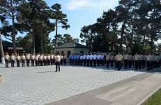 Azerbaijani Defense Ministry’s personnel visit Second Alley of Martyrs (PHOTO)