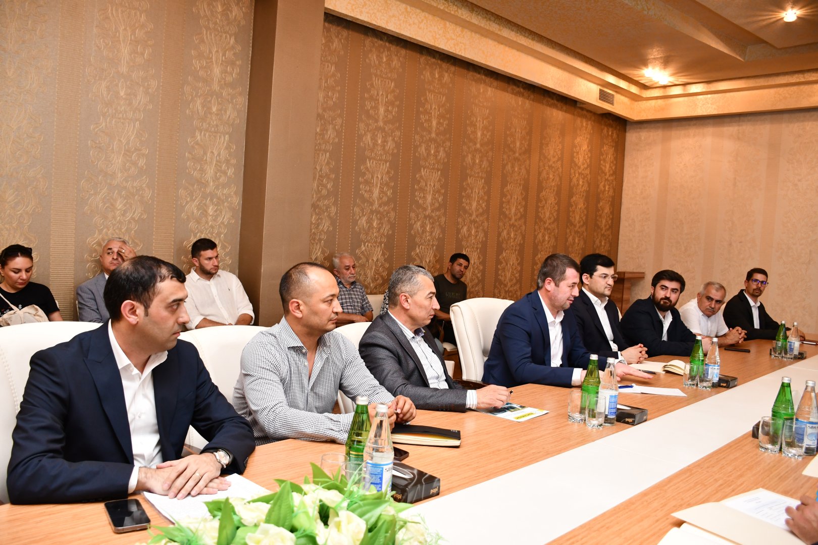 Azerbaijan to grow cotton using Uzbek cluster model (PHOTO)