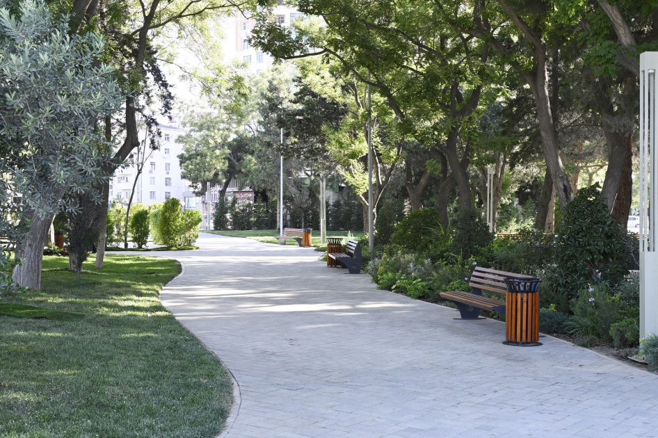 President Ilham Aliyev attends opening ceremony of newly renovated Narimanov Park in Baku (PHOTO)
