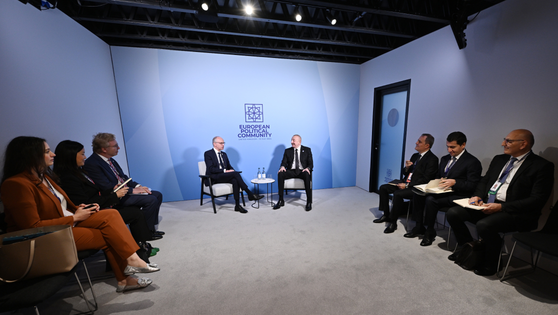 President Ilham Aliyev meets PM of Luxembourg in Oxford (PHOTO/VIDEO)