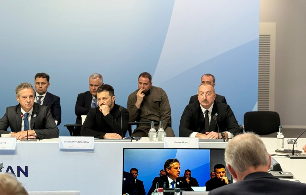 President Ilham Aliyev addresses Energy and Connectivity round table within 4th EPC summit (PHOTO)