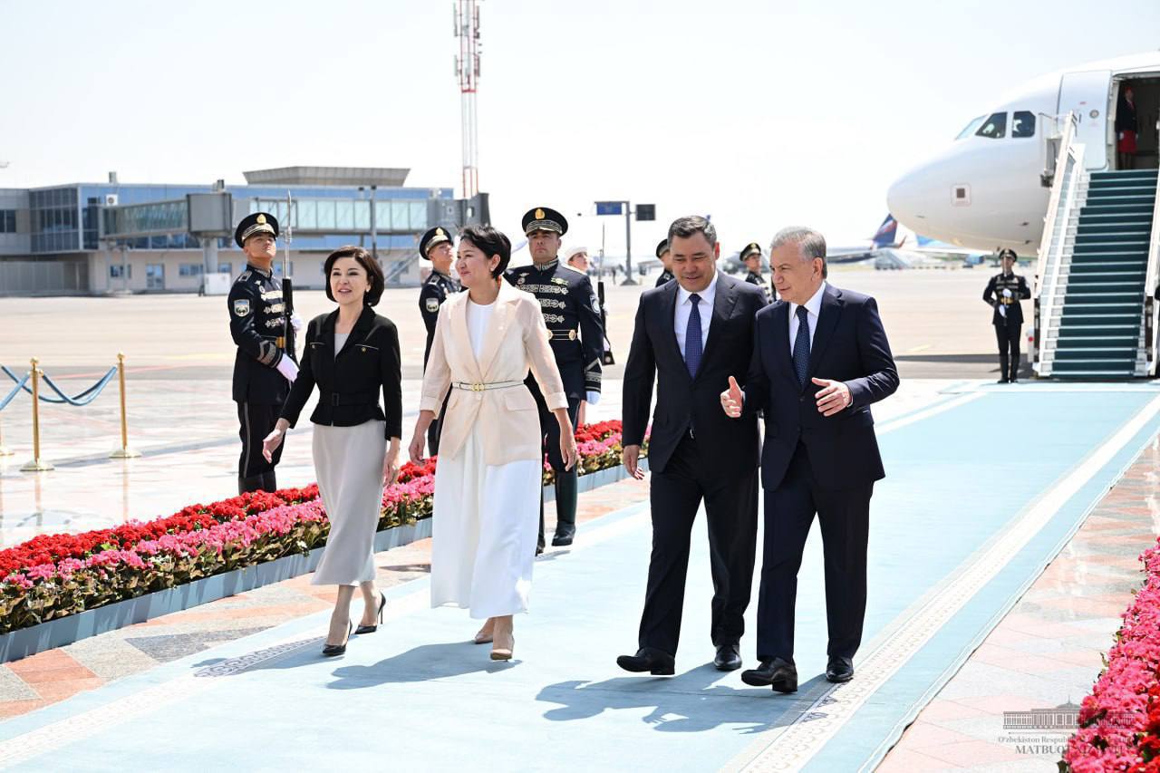 President of Kyrgyzstan arrives in Uzbekistan