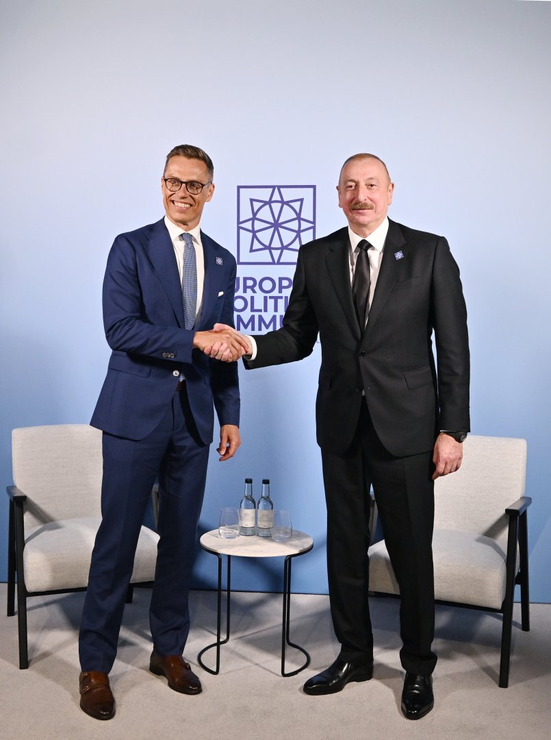 President Ilham Aliyev meets with President of Finland in Oxford (PHOTO/VIDEO)