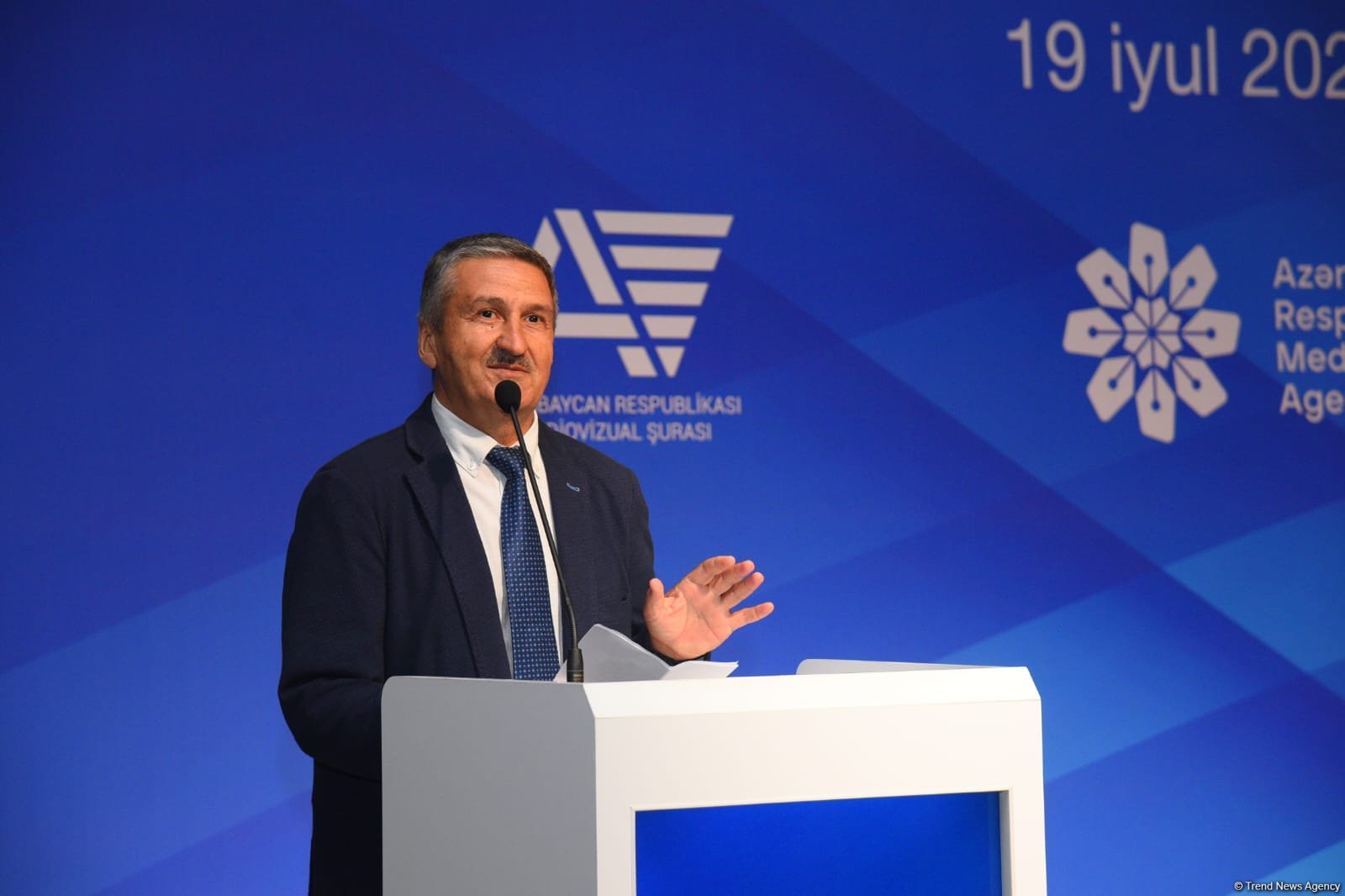 Azerbaijani press evolves on solid foundation - official