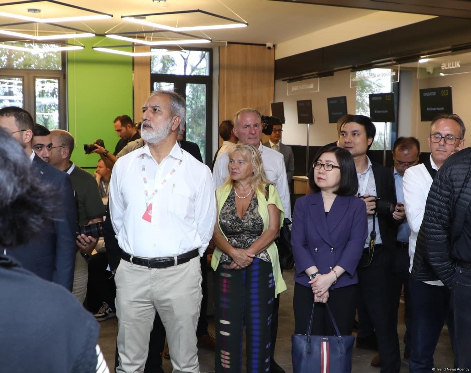 Participants of Global Media Forum walk around city of Shusha (PHOTO)
