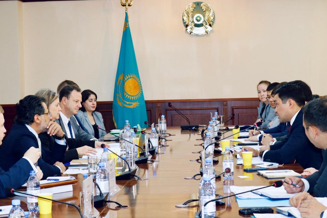 Kazakhstan, US discuss co-op in energy field