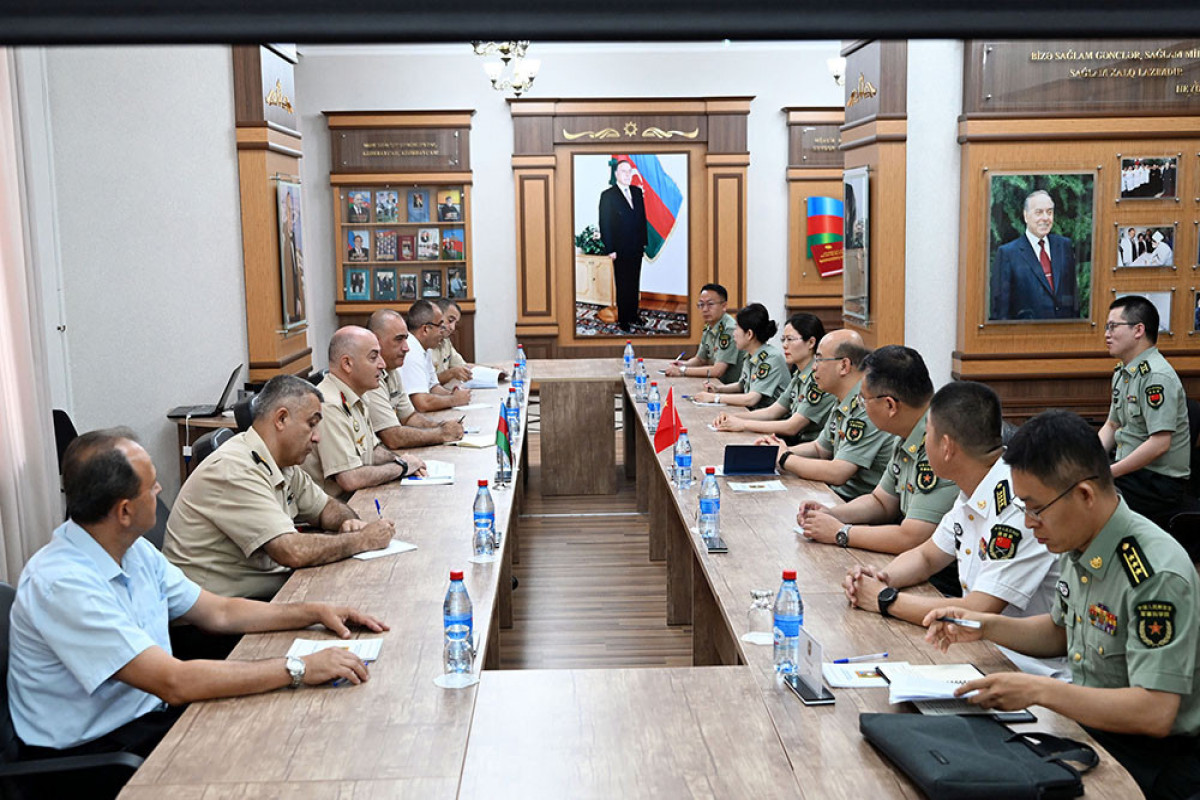Baku hosts meeting between Azerbaijani, Chinese military education experts (PHOTO)