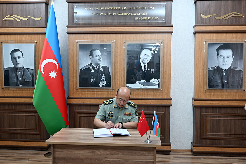 Baku hosts meeting between Azerbaijani, Chinese military education experts (PHOTO)