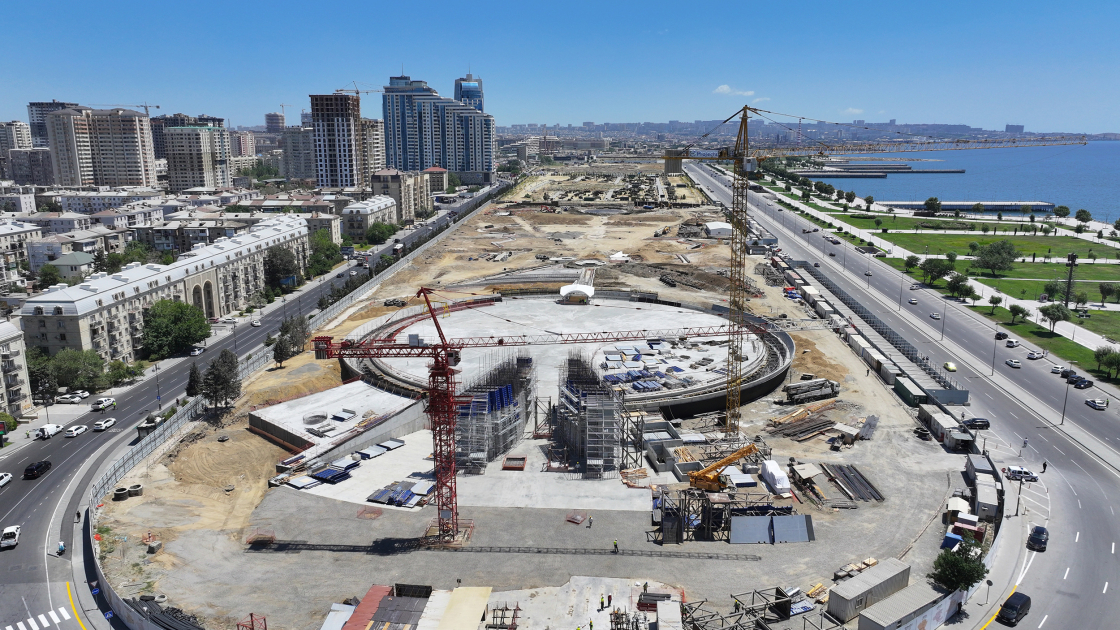 President Ilham Aliyev inspects progress of Victory Park construction in Baku (PHOTO/VIDEO)