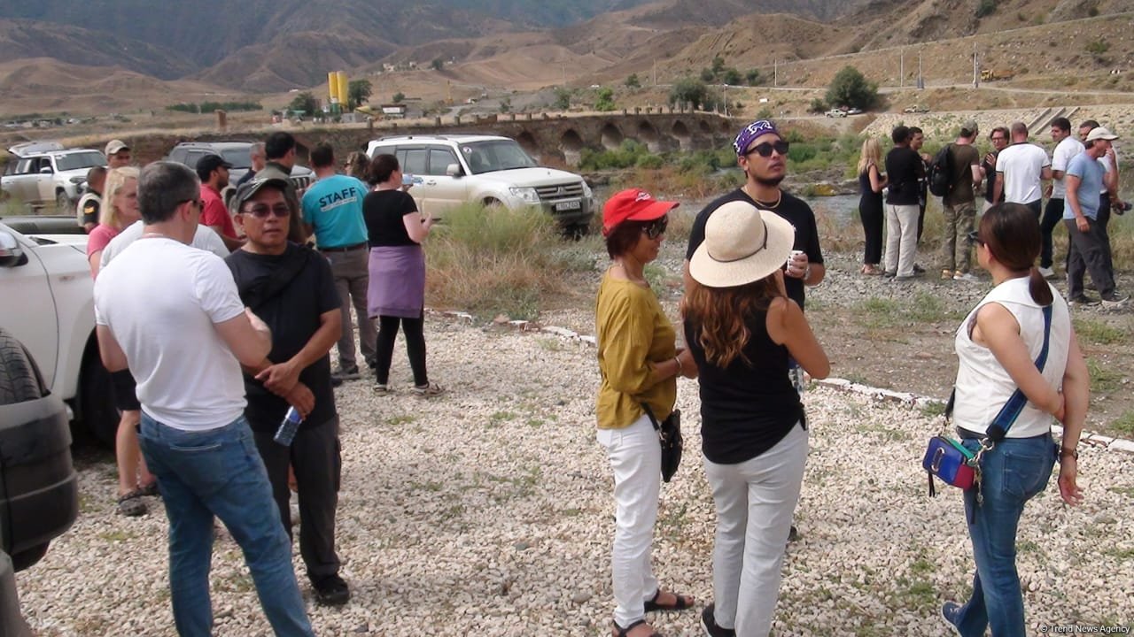 Global travelers observe demining process in Azerbaijan's Fuzuli (PHOTO/VIDEO)