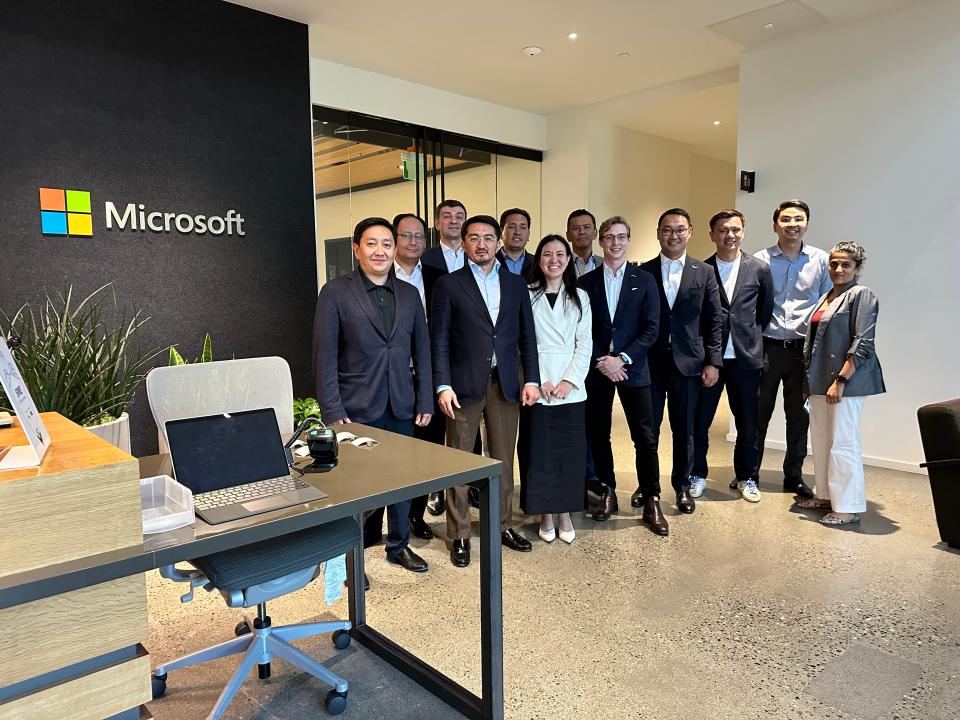 Kazakh and Microsoft liaisons explore AI potential