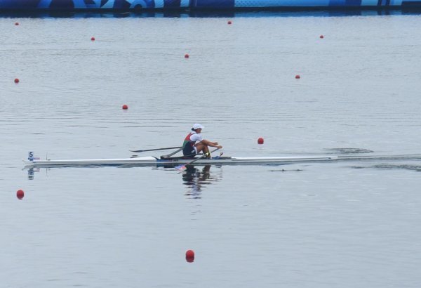 Azerbaijani athlete becomes third in consolation rowing race