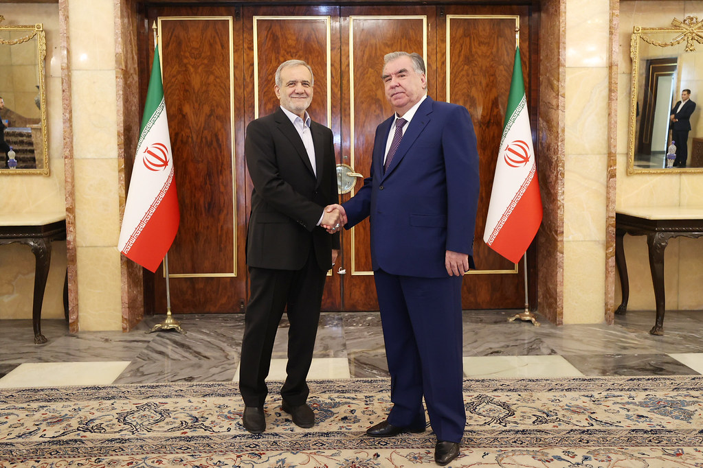 Tajikistan keen on using Iranian ports - President