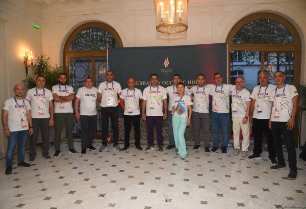 Azerbaijan Olympic House in Paris hosts meeting with athletes (PHOTO)