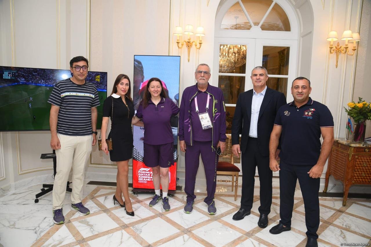 Azerbaijan Olympic House in Paris hosts meeting with athletes (PHOTO)