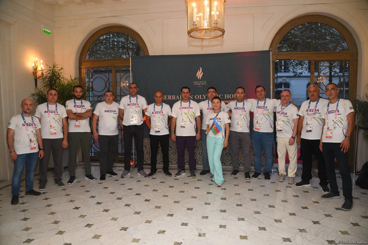 Azerbaijan Olympic House in Paris hosts meeting with athletes (PHOTO)