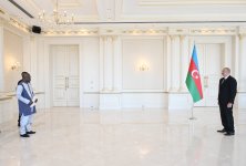 President Ilham Aliyev accepts credentials of incoming ambassador of Burkina Faso to Azerbaijan (PHOTO)