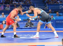Azerbaijani wrestler to compete for bronze medal at Paris Olympics (PHOTO)