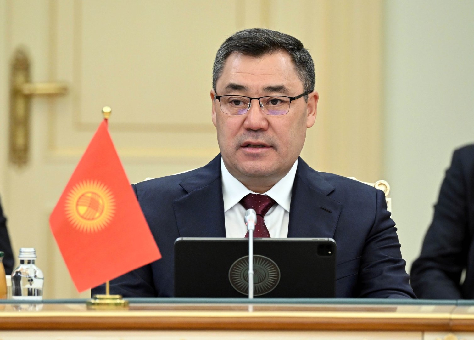 President of Kyrgyzstan pays visit to Russia