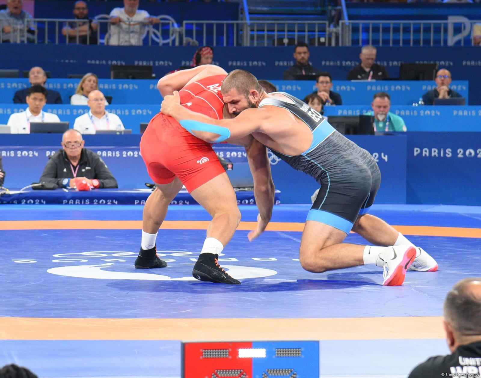 Azerbaijani wrestler to compete for bronze medal at Paris Olympics (PHOTO)